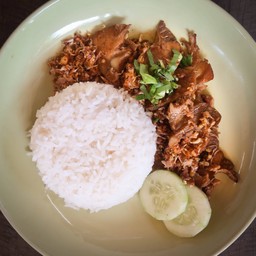 ข้าวเนื้อเปื่อยกระเทียม