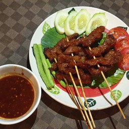 เนื้อย่าง น้ำจิ้มแจ่ว/ปลาร้า