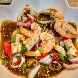 สาระแนยำ บางแสน