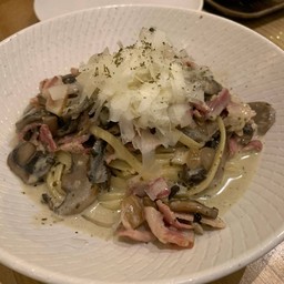 Bacon + truffle linguine 