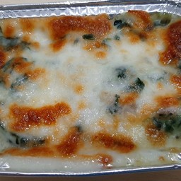 ผักโขมอบชีส