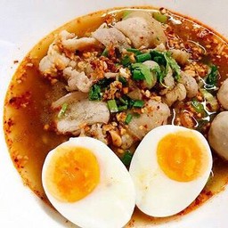 ต้มยำหมูไส่ไข่ยางมะตูม