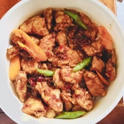 ผัดพริกแกงแดงไก่ เป็นกับข้าว