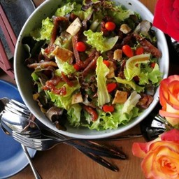 สลัดหมูหวาน