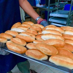 ขนมปังฝรั่งเศส(Baquette) ใหม่ทุกวัน