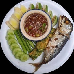 น้ำพริกกะปิ ปลาทูทอด