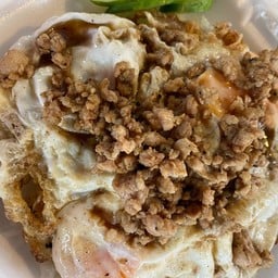 ข้าวราดไข่ดาวหมูสับ