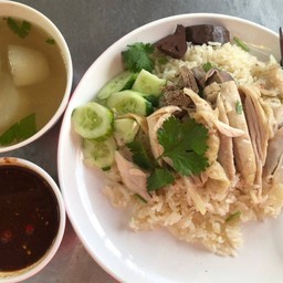 ข้าวมันไก่ต้ม