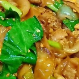 ผัดซีอิ๊วหมู