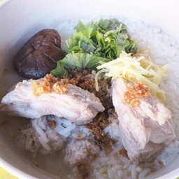 หมูนะคะ ข้าวต้มหมูสับ กระดูกอ่อน ซี่โครงหมู เห็ดหอม ถนนพังงา ภูเก็ต