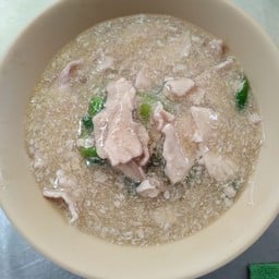 ราดหน้าหมูพิเศษ-ใหญ่