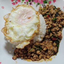 กะเพราหมูสับ