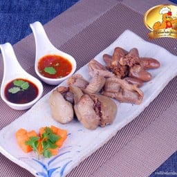 เครื่องในรวมไก่ซอสน้ำปลา