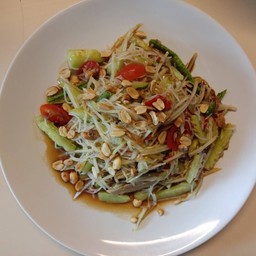 ส้มตำมั่ว