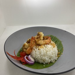 ข้าวกุ้งกระเทียมมันกุ้ง Fire Chilli