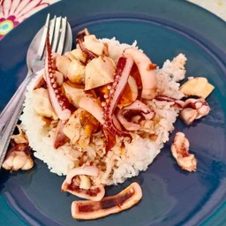 ป้าแดงอาหารตามสั่ง