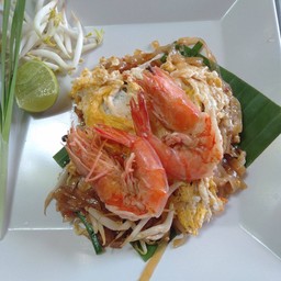ผัดไทยกุ้งสด