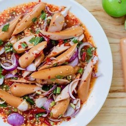 ยำไส้กรอก