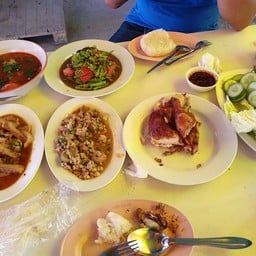 ปอง ไก่ย่างวิเชียรบุรี