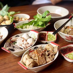 Go Piak Boat Noodles