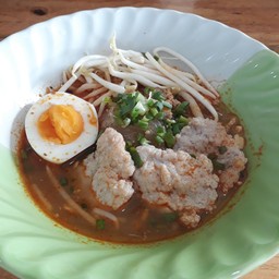 ร้านกินเตี๋ยว ข้าง รพ.กรุงเทพพัทยา