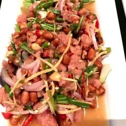 ยำแหนมสด