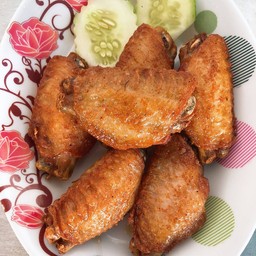 ปีกไก่ทอดน้ำปลา