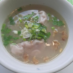 เกี๊ยวน้ำหมูรสเลิศ