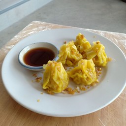 โก๋ไก่  โจ๊ก&ซาลาเปาทับหลี