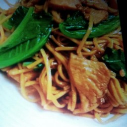 ผัดเส้นเหลือง