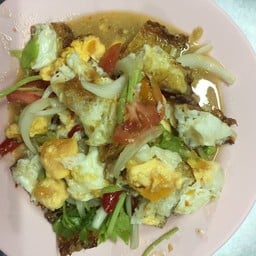 ยำไข่ดาว