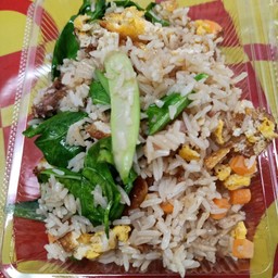 ข้าวผัดปลาเค็ม