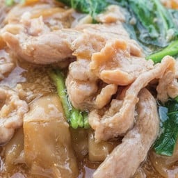ราดหน้าหมู