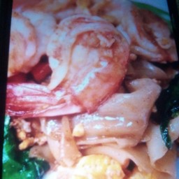 ผัดซีอิ้วกุ้ง