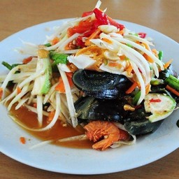 ส้มตำไทยไข่เยี่ยวม้า