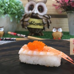 ข้าวปั้นกุ้งมาโยไข่กุ้ง 1 คำ