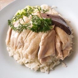 ข้าวมันไก่ต้ม (พิเศษ)