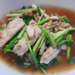 ปลาผัดคื่นฉ่าย (กับข้าว)