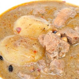 แกงมัสมั่นเนื้อ