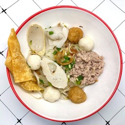 ก๋วยเตี๋ยวแห้ง (พิเศษ)