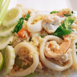 ข้าวผัดทะเล