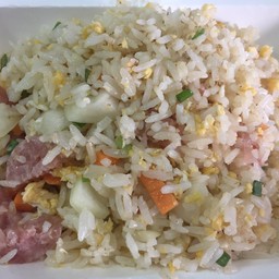 ข้าวผัดแหนม