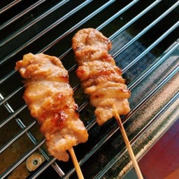 ลุงนิจหมูปิ้ง