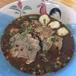 ก๋วยเตี๋ยวเรือน้ำตกต้มยำ