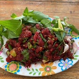 ก้อยเนื้อขม