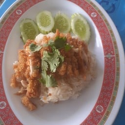 แม่ติ๋มข้าวมันไก่ตอน