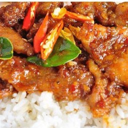ข้าวหมูผัดพนิกแกง