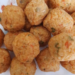 ลูกชิ้นกุ้งทอด แพ็คสด 250 กรัม ไร้สารบอแรกซ์