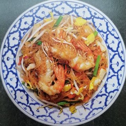 วุ้นเส้นผัดไทกุ้งสด