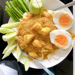 แม่แหม่มขนมจีนน้ำยาปู แม่ค้าแซ่บ